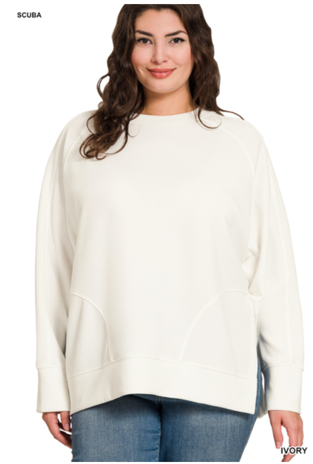 The Iyla Pullover