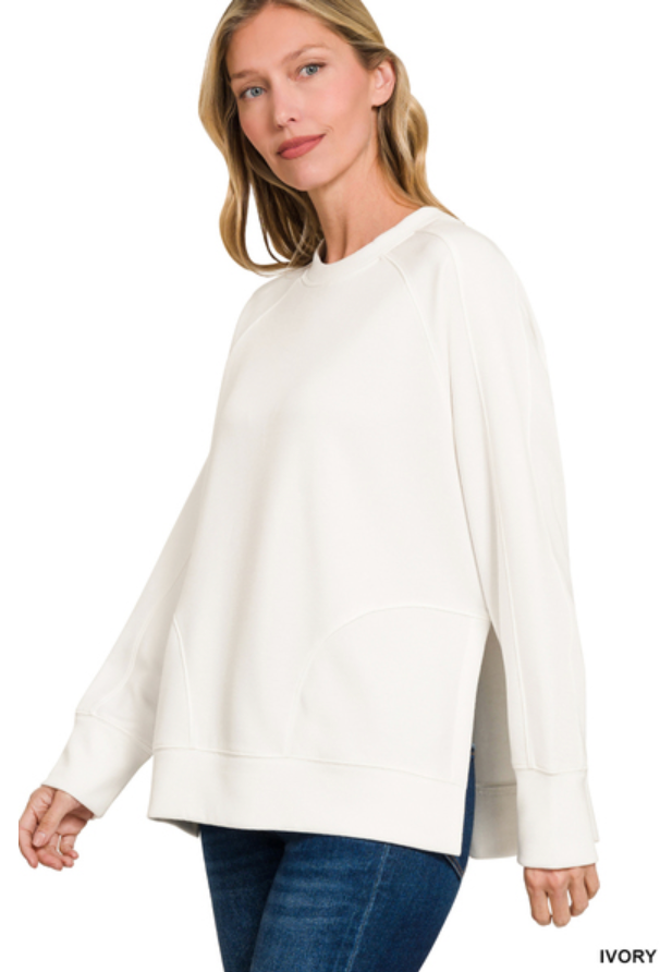 The Iyla Pullover