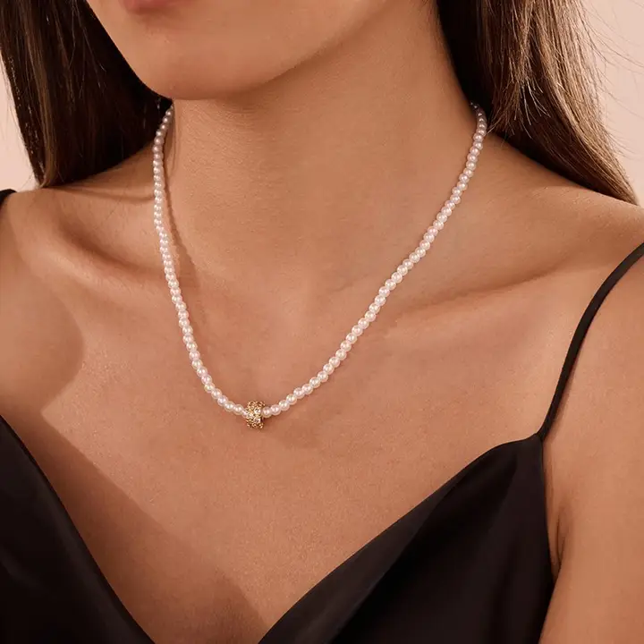 Pearl Rhinestone Necklace