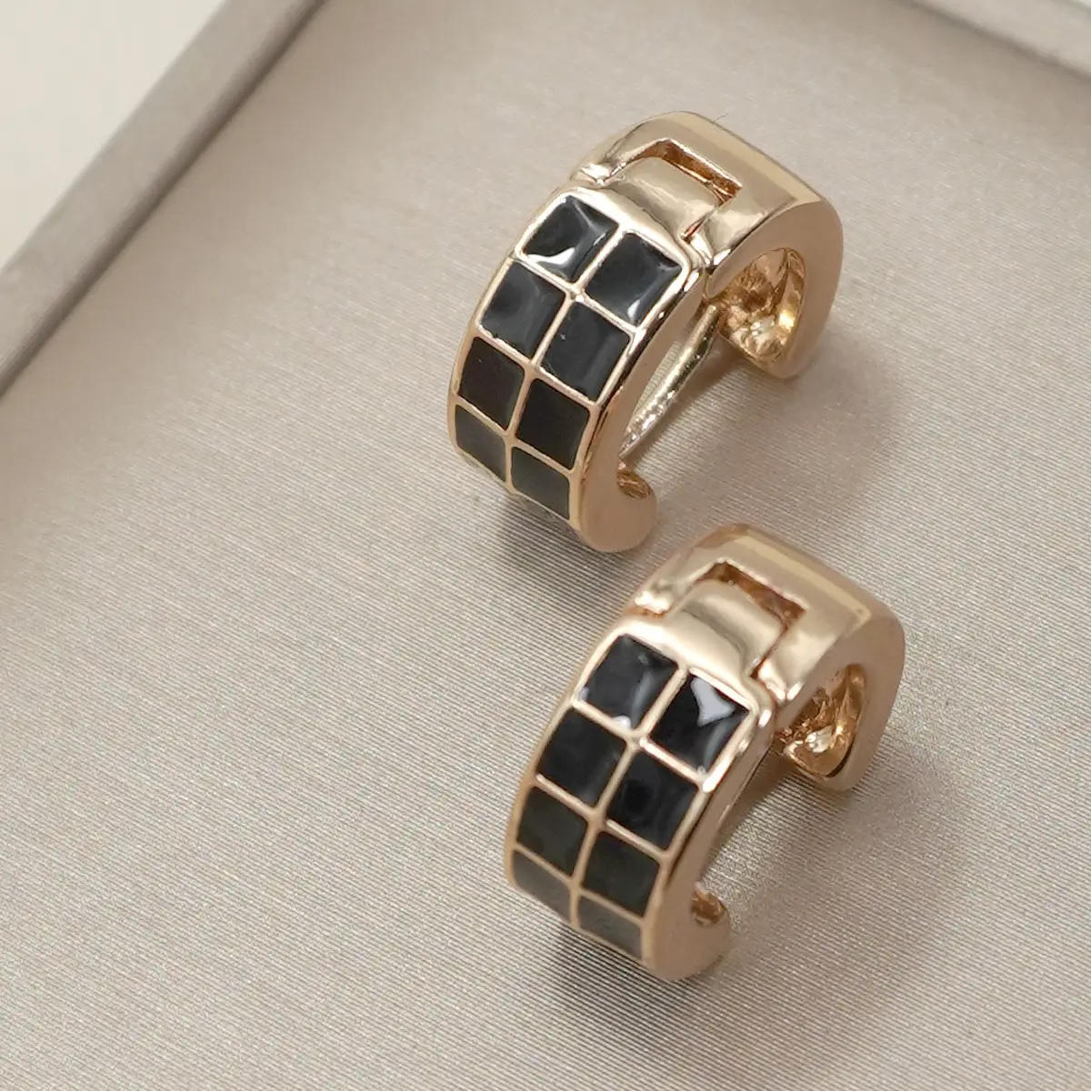 Hypoallergenic: Checker Huggie Hoops